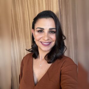 Kelly Ribeiro - Sobre o autor
